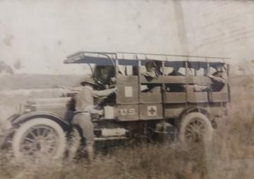 WW1 ambulance