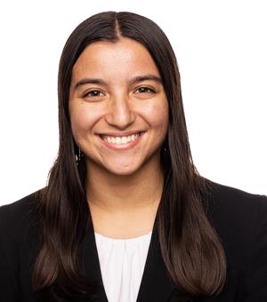 headshot photo  university card  jess chiriboga