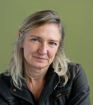 Sarah Knott